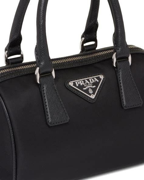 borsa grande prada|borse prada nylon prezzi.